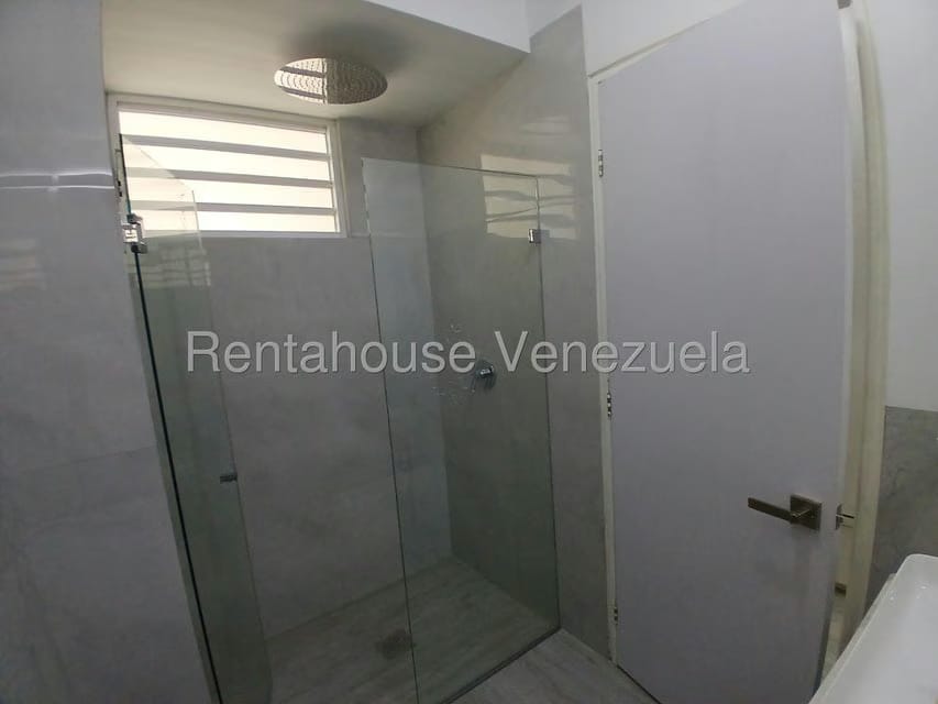 Apartamento (1 Nivel) en Venta en Lomas del Sol, Distrito Metropolitano - 16