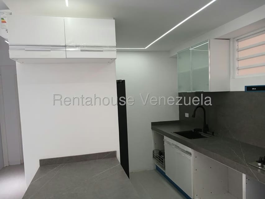 Apartamento (1 Nivel) en Venta en Lomas del Sol, Distrito Metropolitano - 6