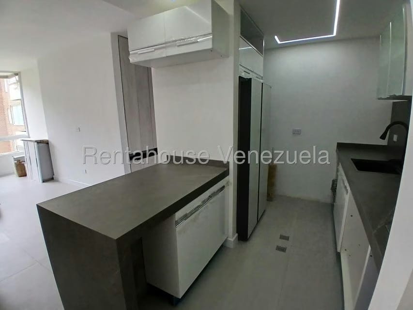 Apartamento (1 Nivel) en Venta en Lomas del Sol, Distrito Metropolitano - 8