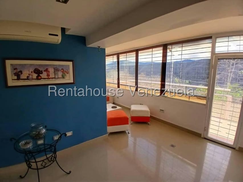 Apartamento (1 Nivel) en Alquiler en Bosques de la Lagunita, Distrito Metropolitano - 2
