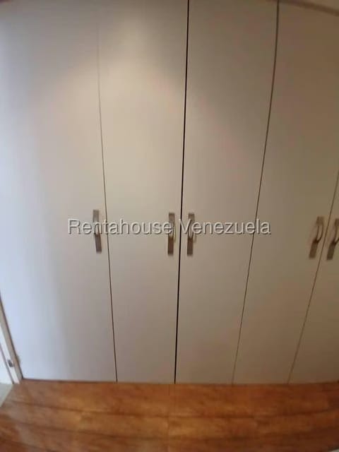 Apartamento (1 Nivel) en Alquiler en Bosques de la Lagunita, Distrito Metropolitano - 14