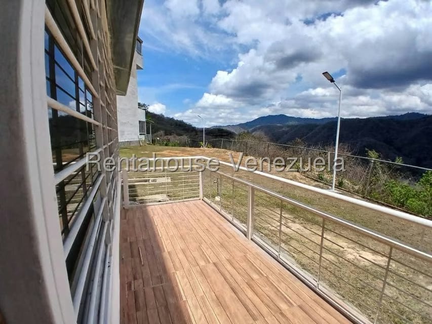Apartamento (1 Nivel) en Alquiler en Bosques de la Lagunita, Distrito Metropolitano - 16