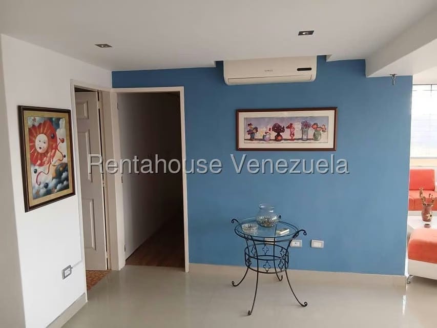 Apartamento (1 Nivel) en Alquiler en Bosques de la Lagunita, Distrito Metropolitano - 4