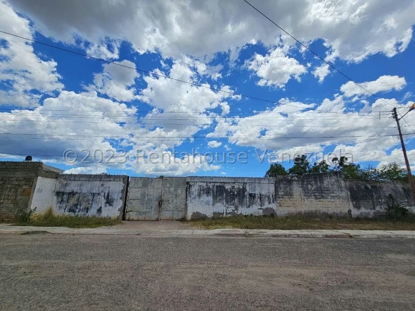 Comercial (Estacionamiento) en Alquiler en Municipio Torres, Lara - 3