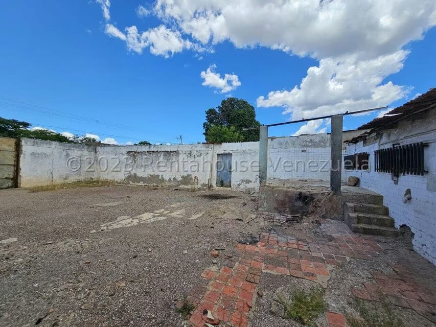 Comercial (Estacionamiento) en Alquiler en Municipio Torres, Lara - 8