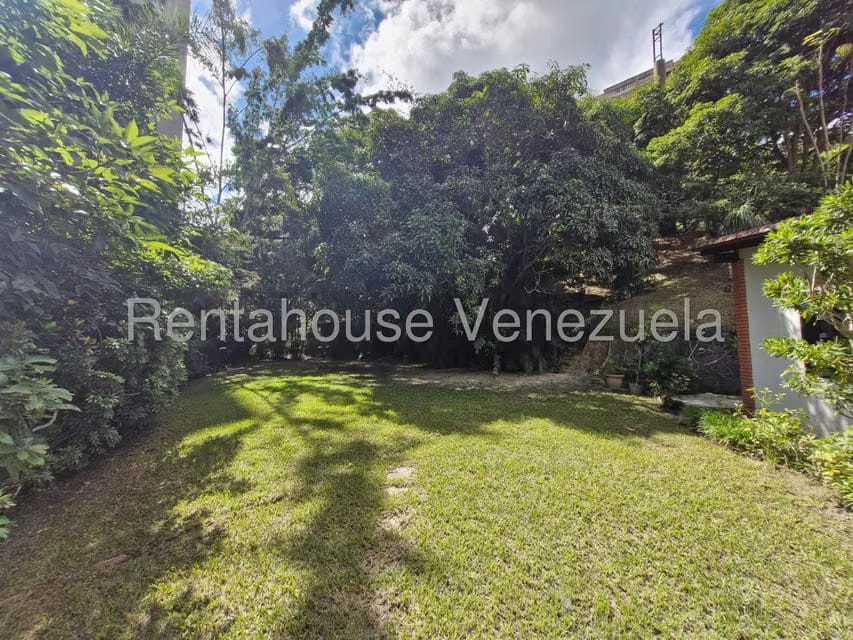 Casa (1 Nivel) en Venta en Los Geranios, Distrito Metropolitano - 18