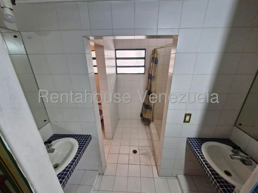 Casa (1 Nivel) en Venta en Los Geranios, Distrito Metropolitano - 25