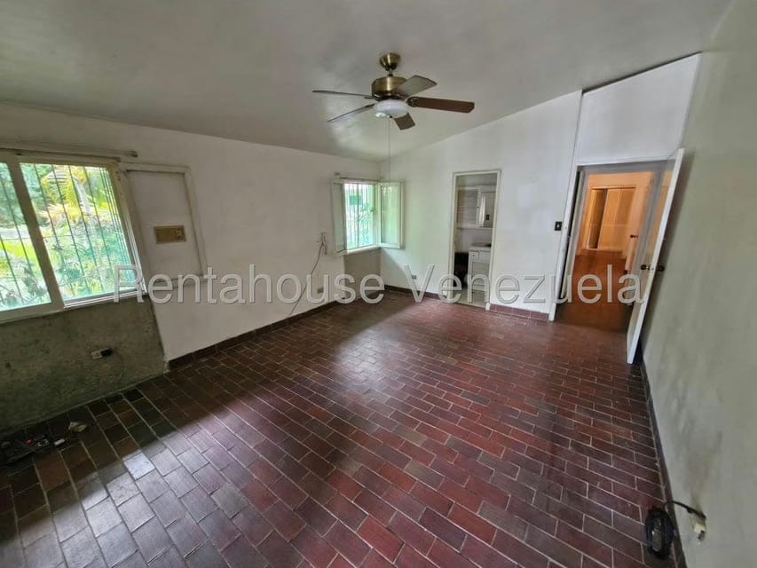 Casa (1 Nivel) en Venta en Los Geranios, Distrito Metropolitano - 33