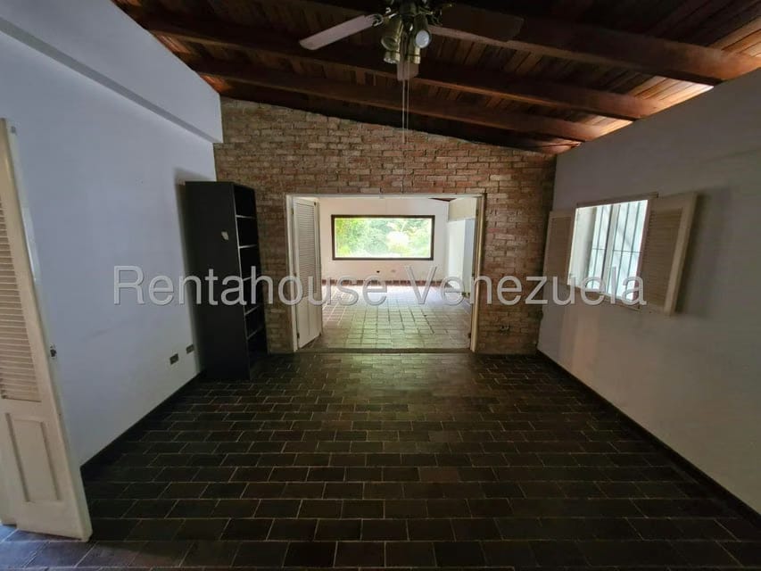 Casa (1 Nivel) en Venta en Los Geranios, Distrito Metropolitano - 39