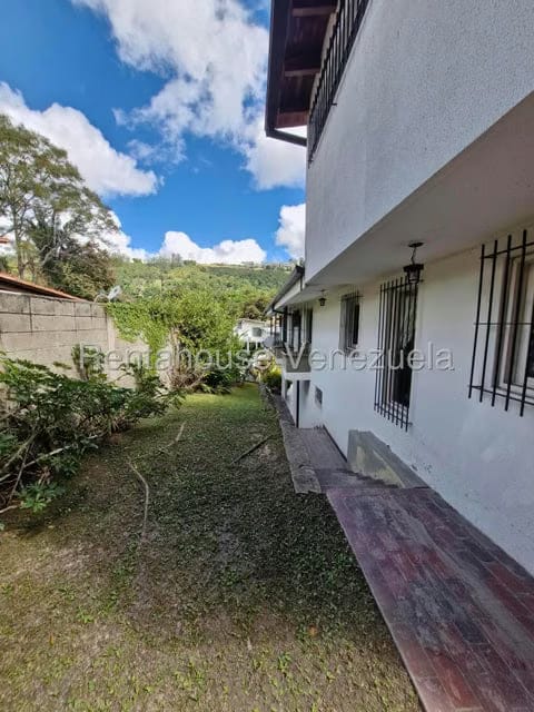 Casa (1 Nivel) en Venta en Los Geranios, Distrito Metropolitano - 42