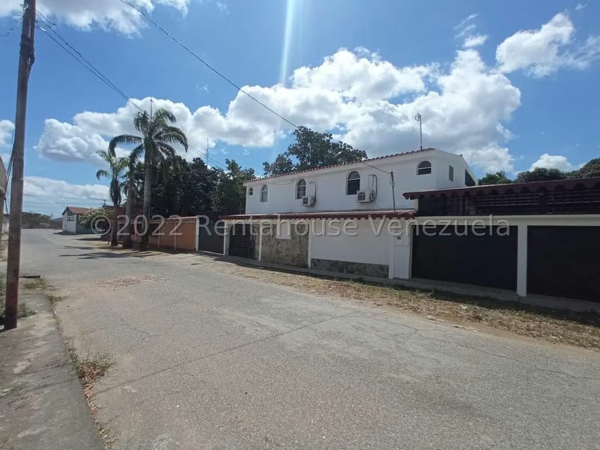 Casa (Duplex) en Venta en La Piedad Sur, Lara - 2