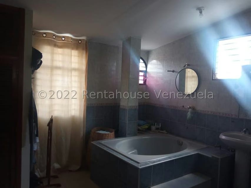 Casa (Duplex) en Venta en La Piedad Sur, Lara - 11