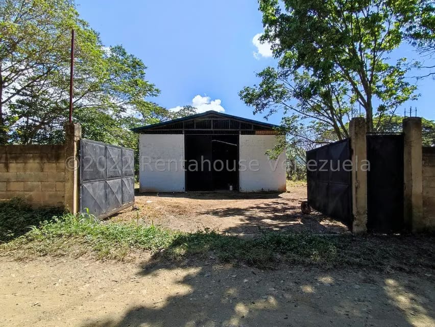 Terreno (Industrial) en Venta en Villa Virginia, Aragua