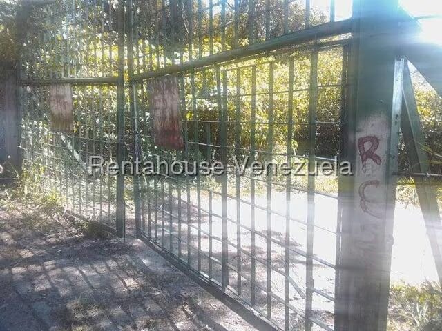 Terreno (Comercial) en Venta en Gavilan, Distrito Metropolitano - 3