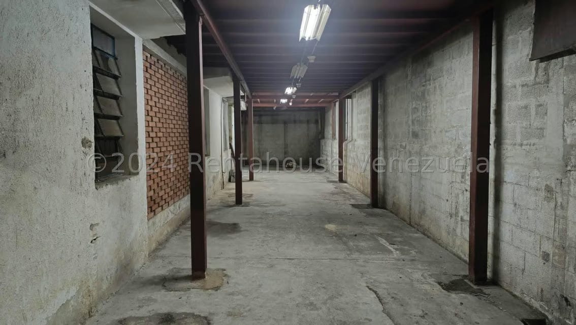 Comercial (Galpon - Deposito) en Venta en Montecristo, Distrito Metropolitano - 11