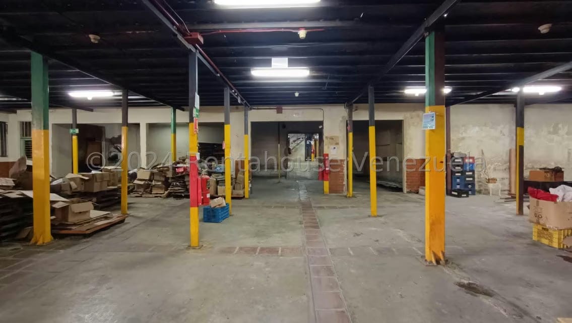Comercial (Galpon - Deposito) en Venta en Montecristo, Distrito Metropolitano - 13