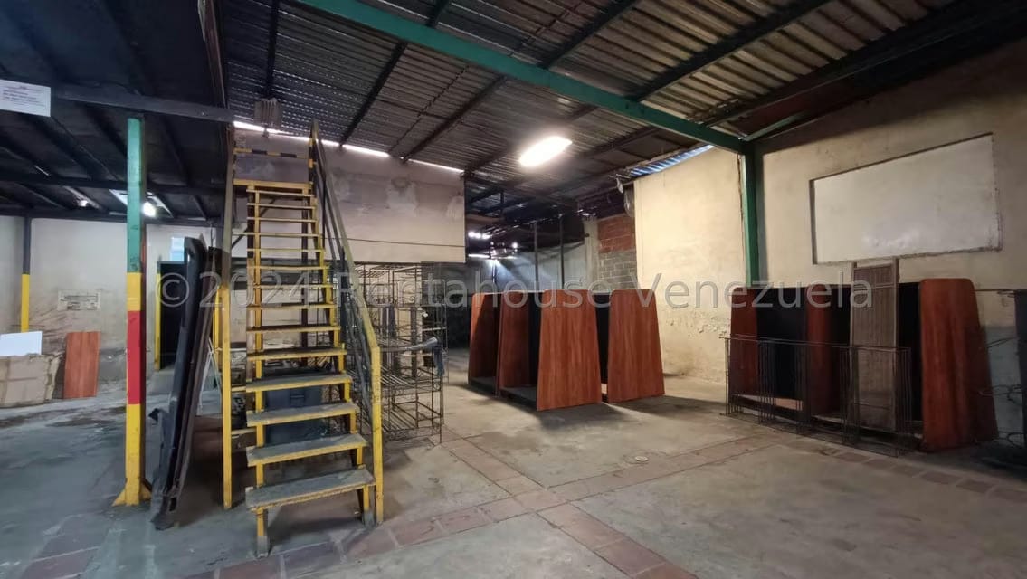 Comercial (Galpon - Deposito) en Venta en Montecristo, Distrito Metropolitano - 16