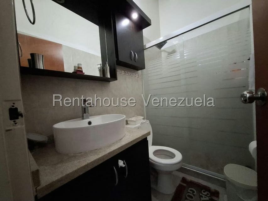 Casa (1 Nivel) en Venta en Los Cerezos, Lara - 18