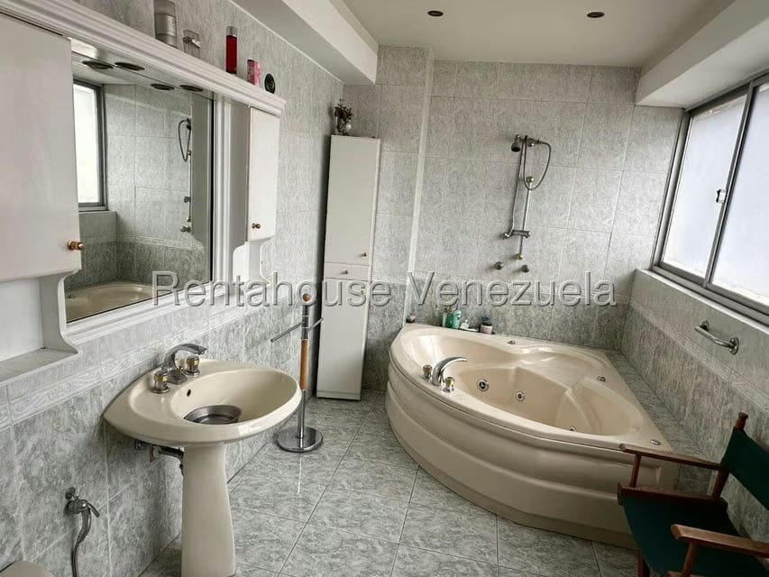 Apartamento (Duplex) en Venta en Los Caobos, Distrito Metropolitano - 17