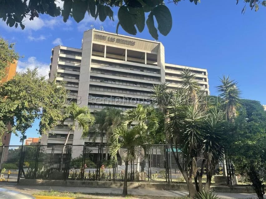 Comercial (Oficina) en Alquiler en Chuao, Distrito Metropolitano