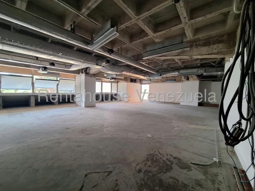 Comercial (Oficina) en Alquiler en Chuao, Distrito Metropolitano - 4