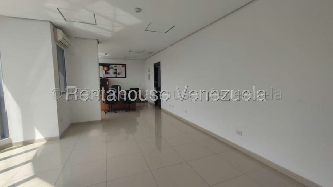 Comercial (Oficina) en Alquiler en Nueva Segovia, Lara - 16