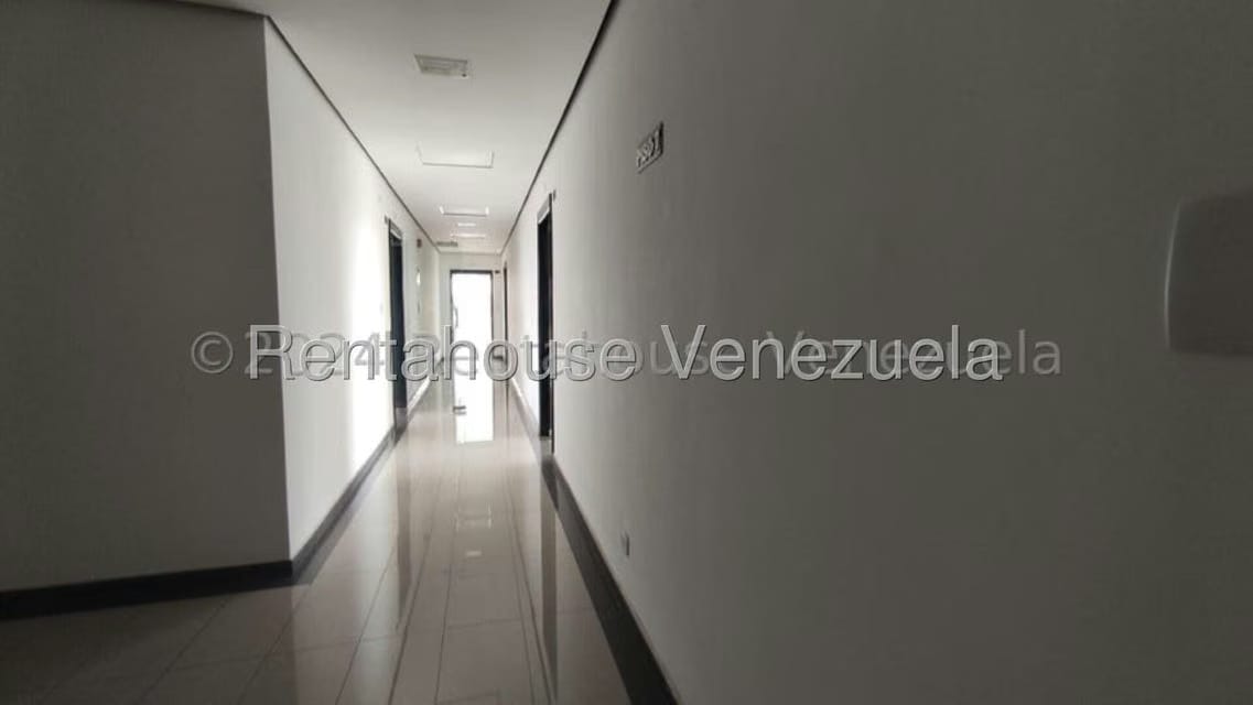 Comercial (Oficina) en Alquiler en Nueva Segovia, Lara - 21