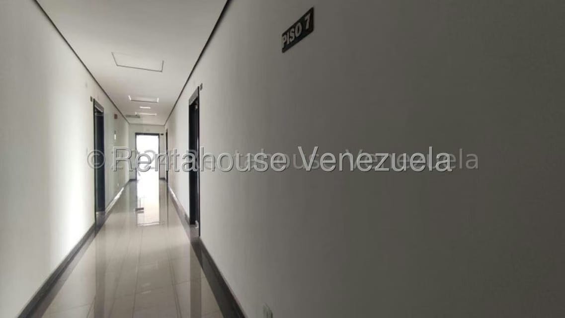 Comercial (Oficina) en Alquiler en Nueva Segovia, Lara - 6