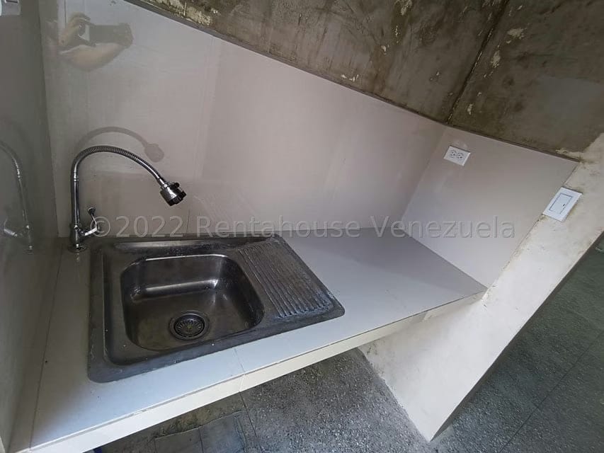 Comercial (Local Comercial) en Alquiler en 10 de Diciembre, Aragua - 12