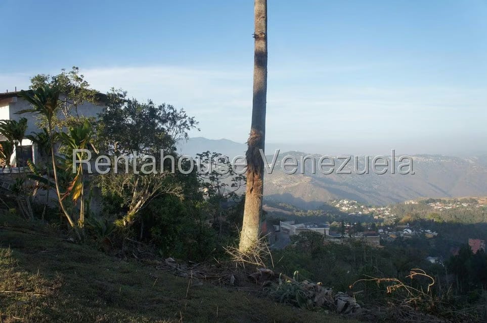 Casa (Multipes Niveles) en Venta en La Lagunita Country Club, Distrito Metropolitano - 2
