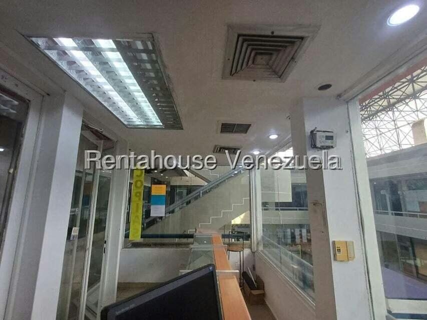 Comercial (Local Comercial) en Alquiler en Zona Centro, Aragua - 11