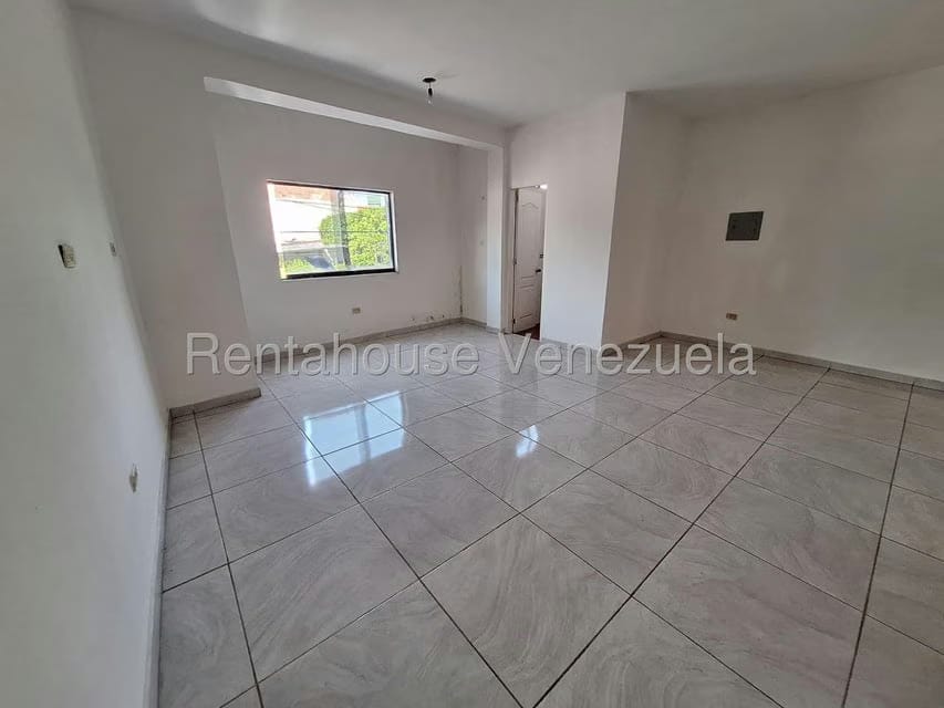 Comercial (Local Comercial) en Alquiler en La Inmaculada, Merida - 4