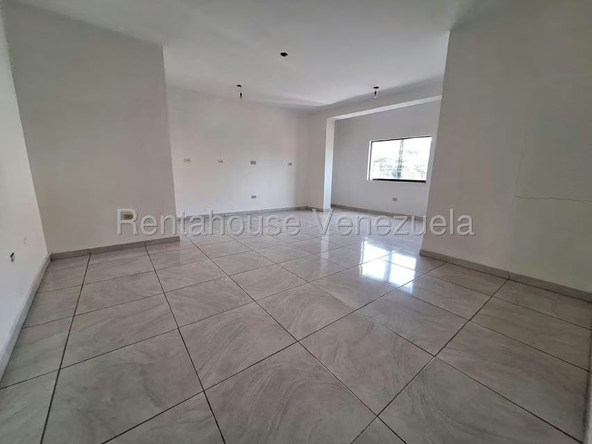 Comercial (Local Comercial) en Alquiler en La Inmaculada, Merida - 6