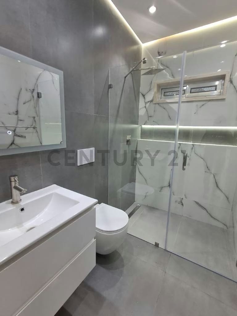 Casa en Venta en Lechería. C.R Las Villas - 18