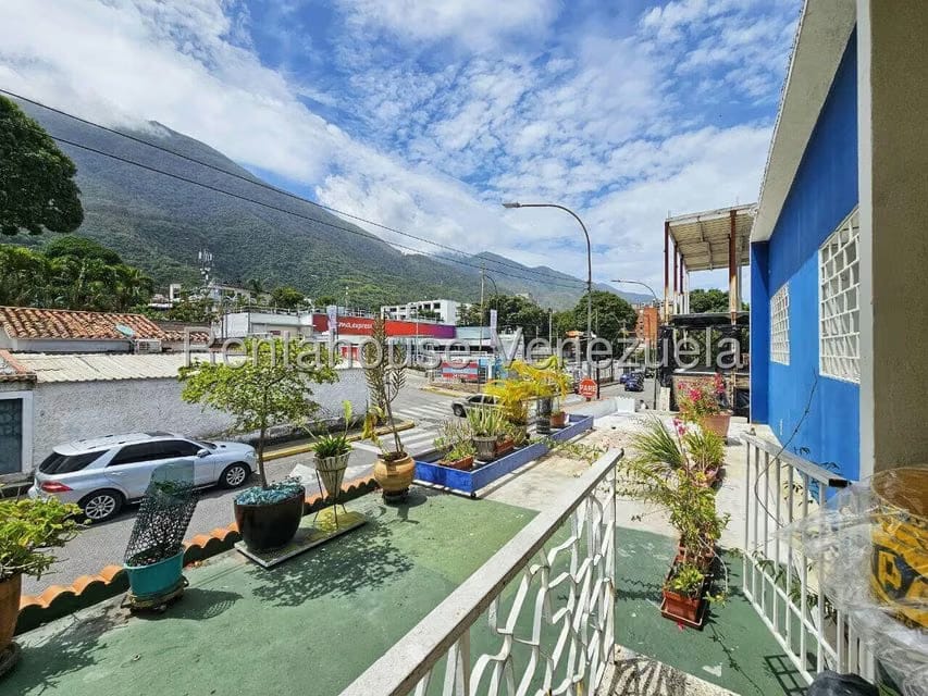Comercial (Local Comercial) en Venta en Los Palos Grandes, Distrito Metropolitano - 17