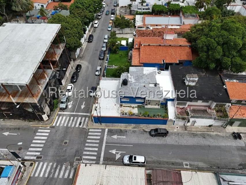 Comercial (Local Comercial) en Venta en Los Palos Grandes, Distrito Metropolitano - 3