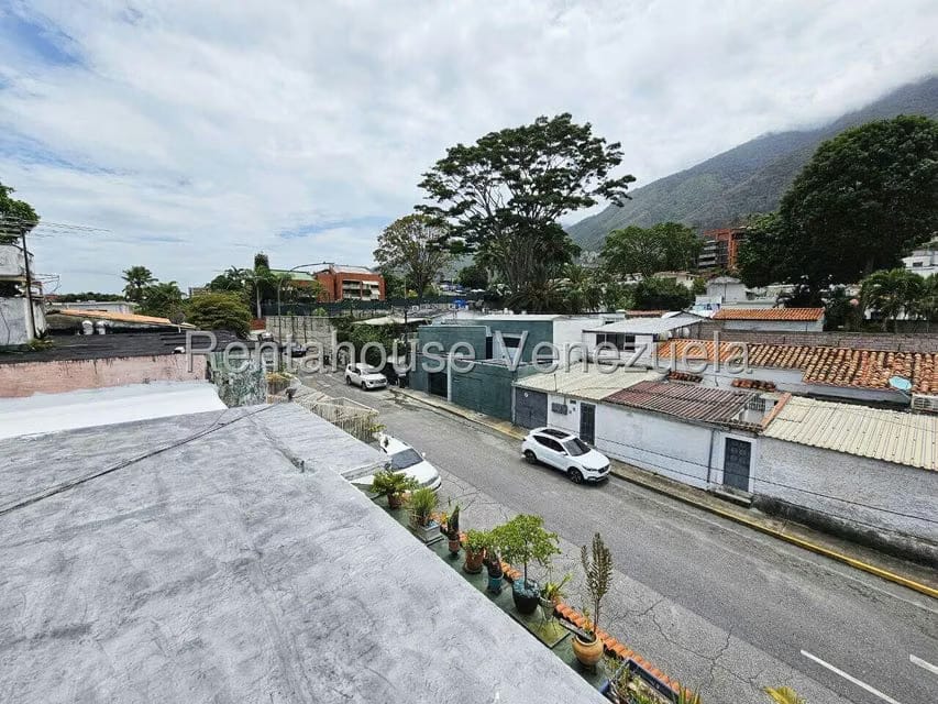 Comercial (Local Comercial) en Venta en Los Palos Grandes, Distrito Metropolitano - 22