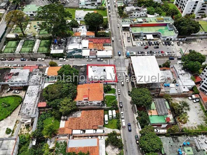 Comercial (Local Comercial) en Venta en Los Palos Grandes, Distrito Metropolitano - 4