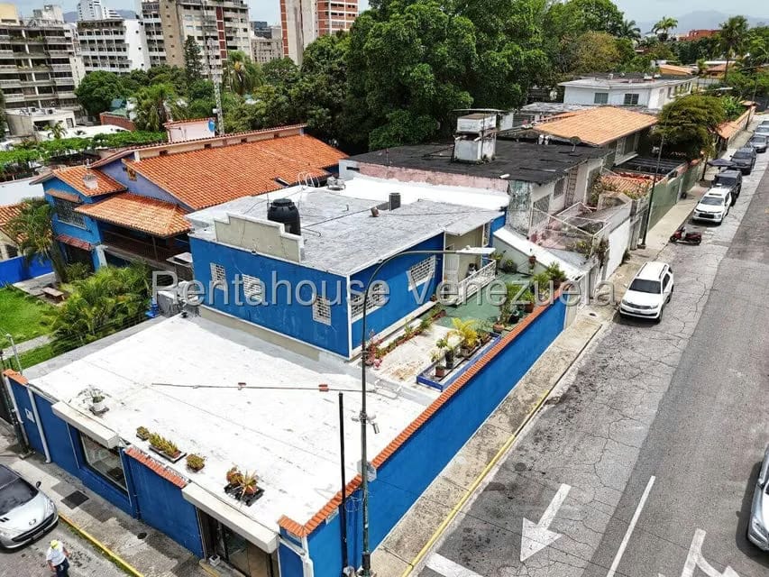 Comercial (Local Comercial) en Venta en Los Palos Grandes, Distrito Metropolitano - 5