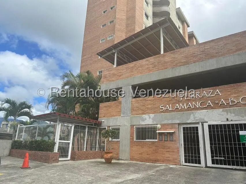 Apartamento (1 Nivel) en Venta en Miravila, Distrito Metropolitano - 2