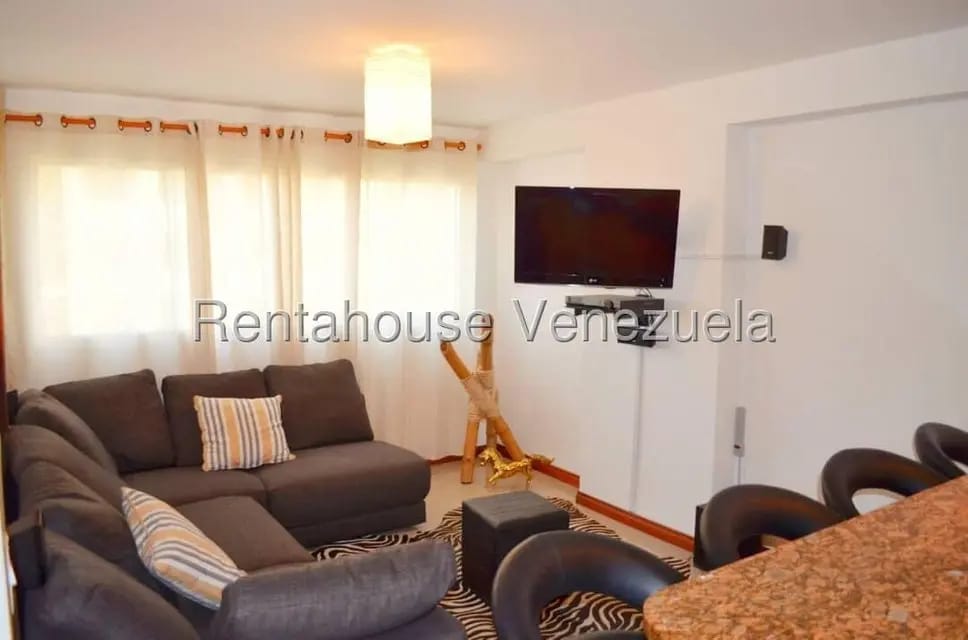 Apartamento (1 Nivel) en Venta en Miravila, Distrito Metropolitano - 3