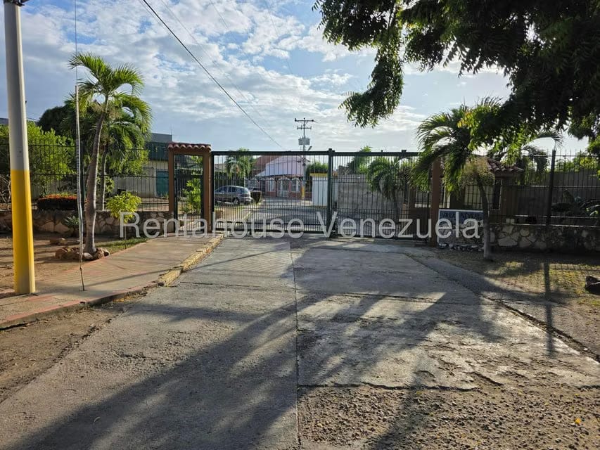 Casa (1 Nivel) en Venta en Nueva Barcelona, Anzoategui - 2