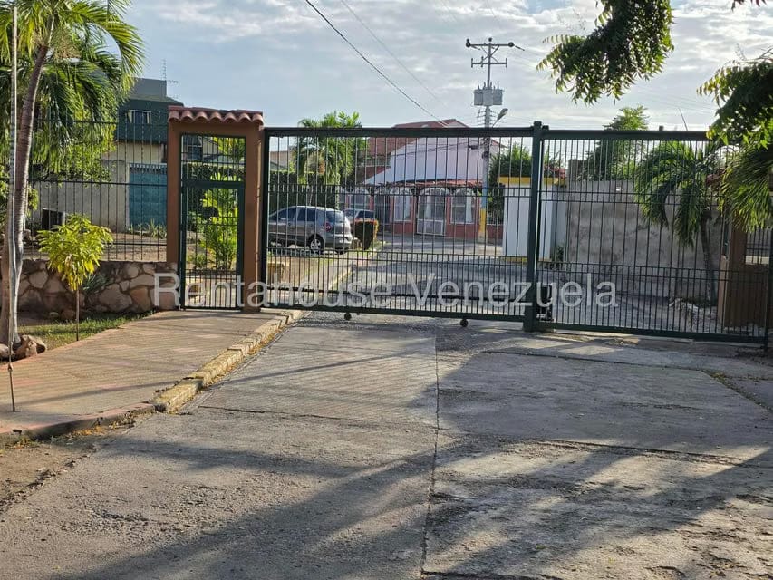 Casa (1 Nivel) en Venta en Nueva Barcelona, Anzoategui - 3
