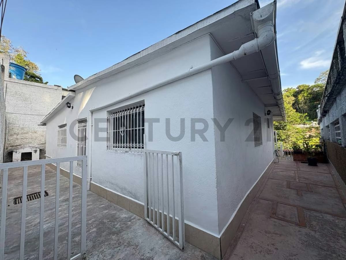 Casa en venta Urb La Yerbabuena Carrizal - 2