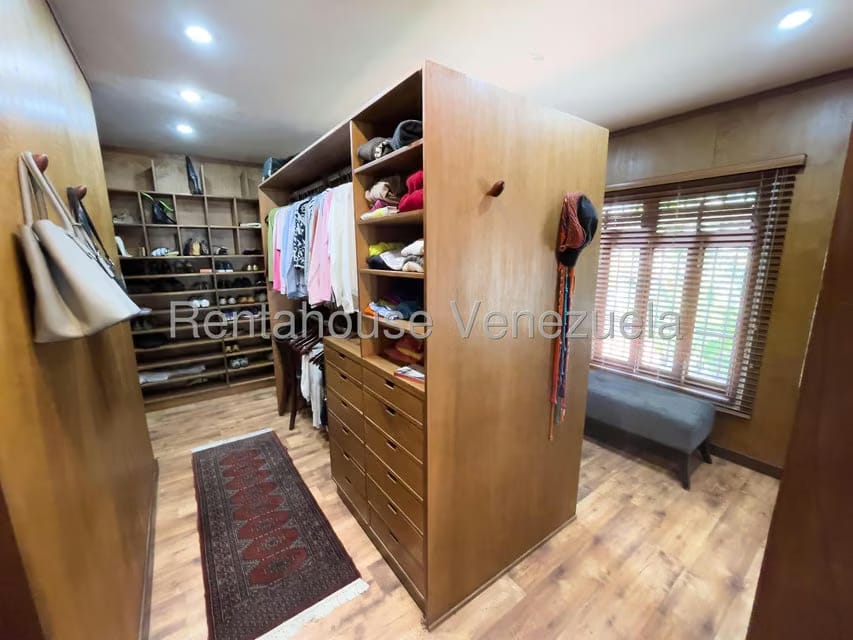Casa (Duplex) en Venta en La Lagunita Country Club, Distrito Metropolitano - 28
