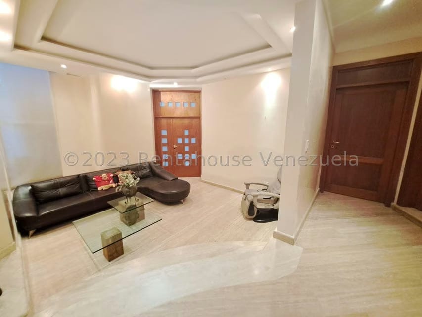 Casa (Multipes Niveles) en Venta en Altos de Guataparo, Carabobo - 16