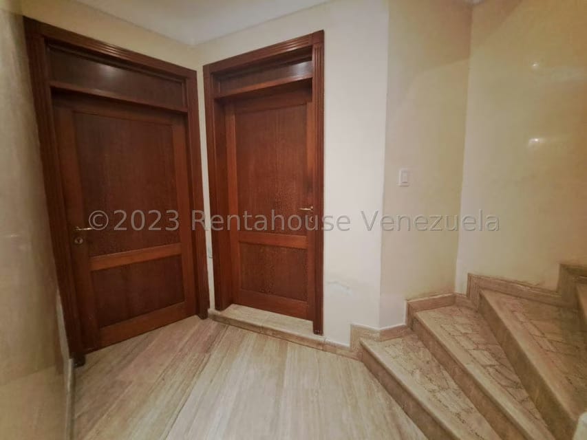 Casa (Multipes Niveles) en Venta en Altos de Guataparo, Carabobo - 17