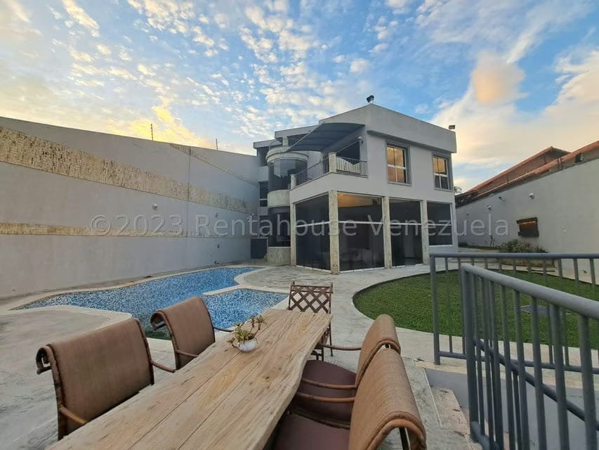 Casa (Multipes Niveles) en Venta en Altos de Guataparo, Carabobo - 53