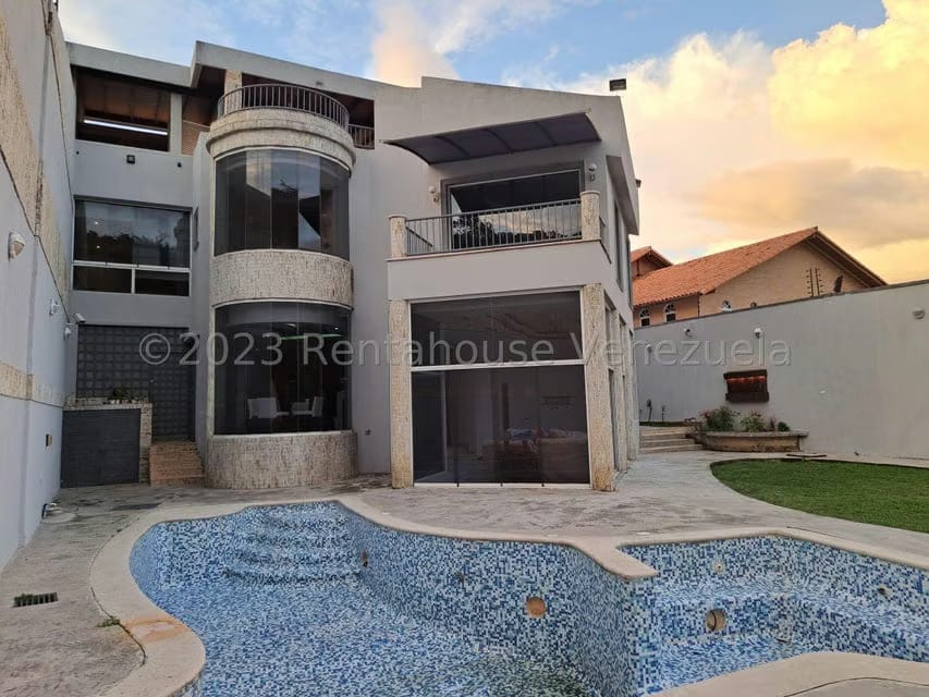 Casa (Multipes Niveles) en Venta en Altos de Guataparo, Carabobo - 54