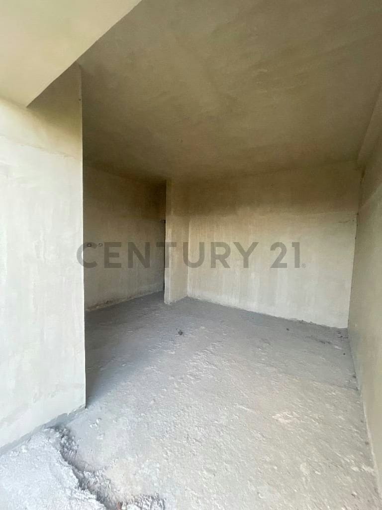 Moderno Townhouse en obra gris - 6